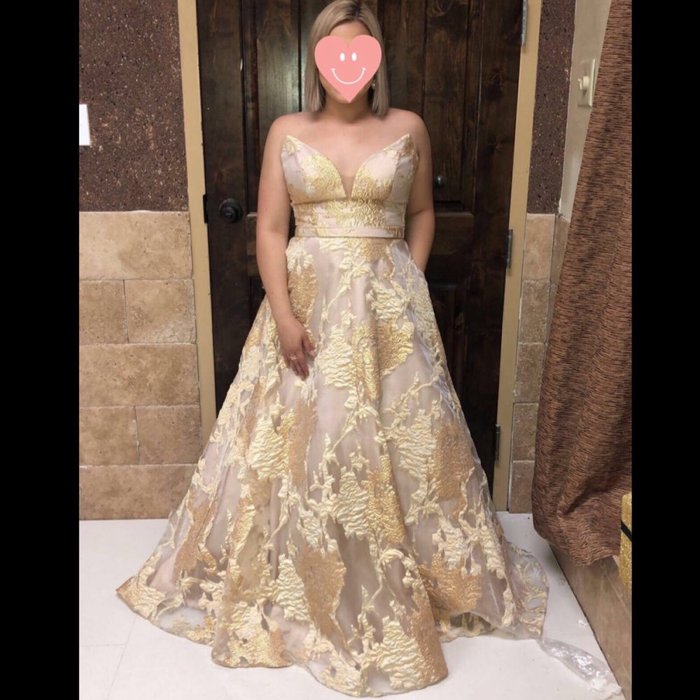 SOLD!!Formal dress